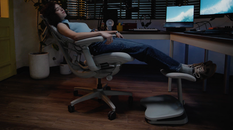 LiberNovo Footrest — Ergonomic Support for Better Circulation and Comfort – LiberNovo UK